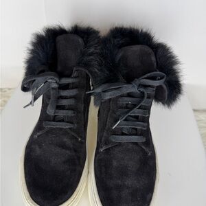 Vince Black Fur-Trimmed‎ Sneakers. Street style shoe